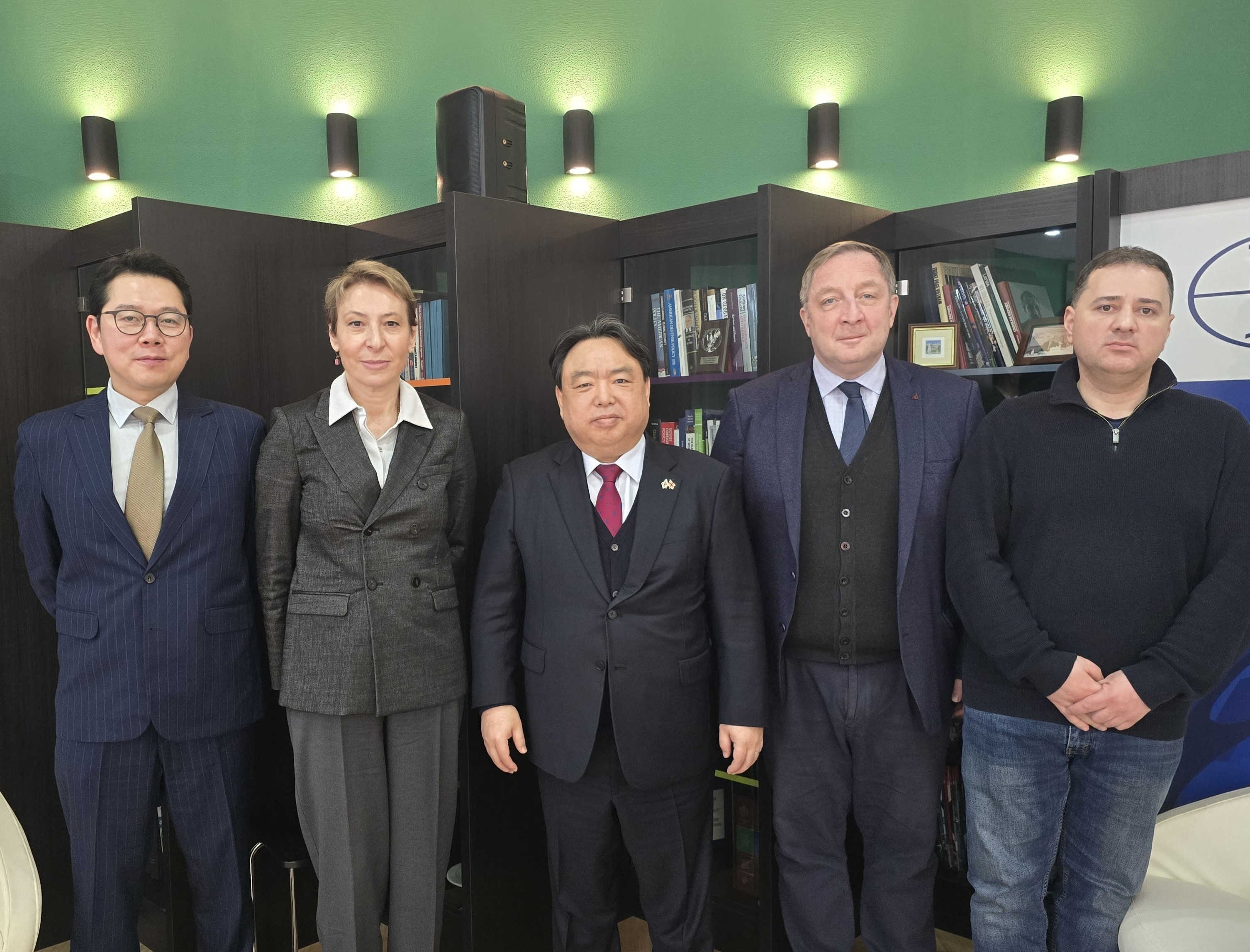 조지아 전략·국제학재단 이사장 면담(2.9)